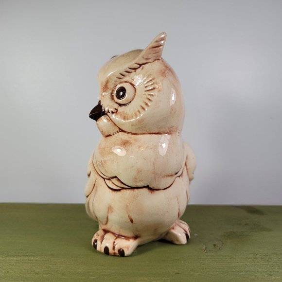 Large Collectable Owl Statue - Picture 3 of 6